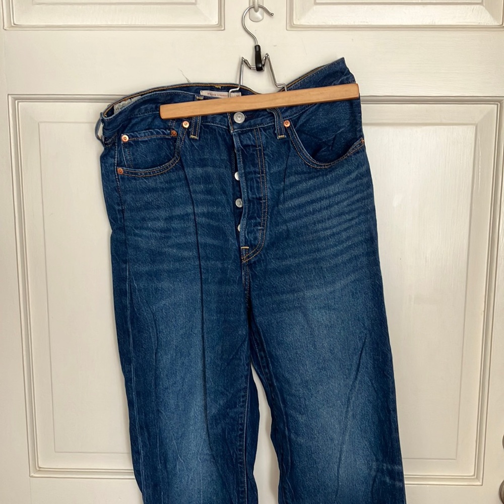 Levi’s ribcage straight darker premium jeans 30x29